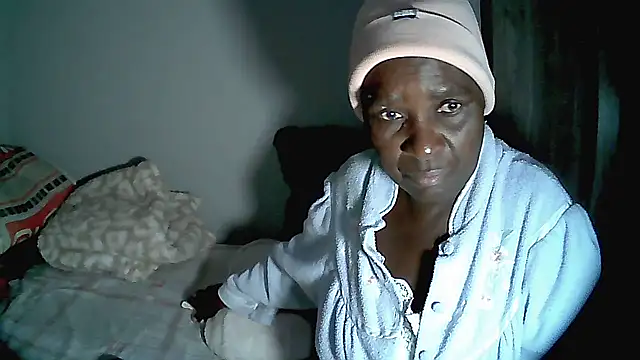 NaughtygrannieXX online show from April 27, 2026, 4:10 am