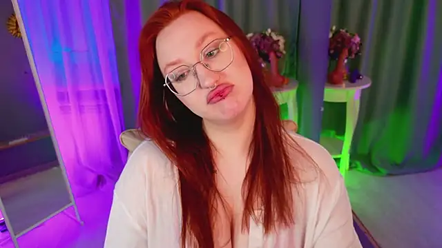 SpicyFox  online show from February 27, 2026, 2:17 pm