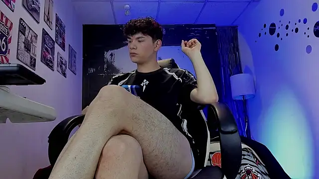 Philippsx online show from April 15, 2026, 11:05 pm