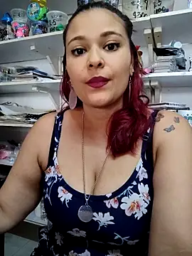 haffsa   online show from April 15, 2026, 8:42 pm