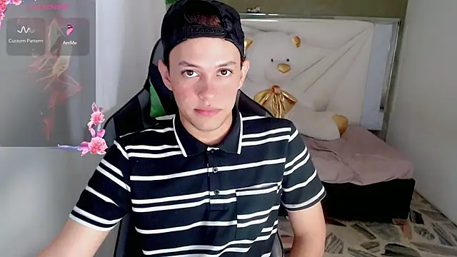 Top and bottom online show from April 17, 2026, 8:34 pm