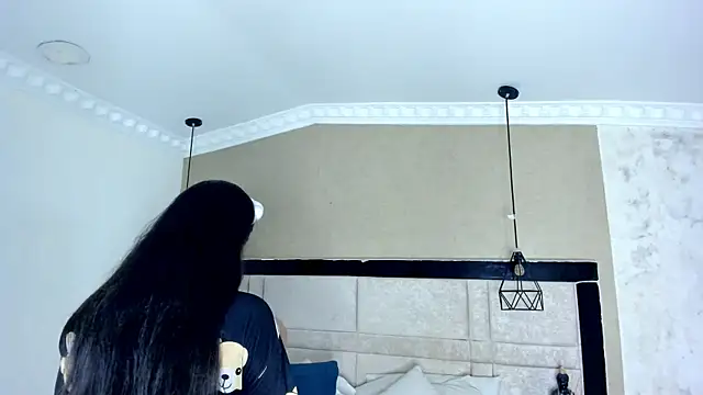 CloheBell online show from March 29, 2026, 8:09 pm