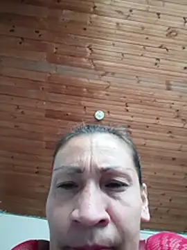 Snapshot of Layla_Zaid chatting on May 27, 2026, 1:19 pm Layla Zaid online show from May 27, 2026, 1:19 pm