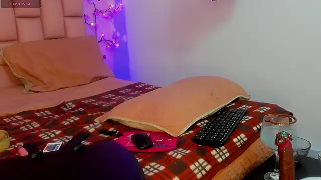 emma cg online show from March 13, 2026, 7:09 pm