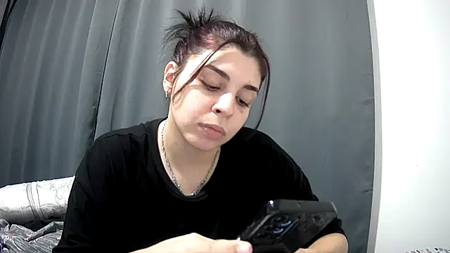violetazein7 online show from May 16, 2026, 12:51 am