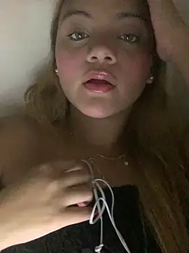 Snapshot of ayla0881 chatting on February 22, 2026, 1:09 pm ayla0881 online show from February 22, 2026, 1:09 pm