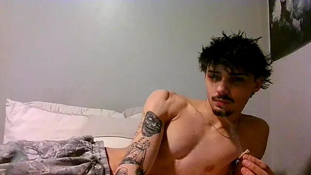 Snapshot of benriskey12 chatting on March 17, 2026, 7:23 am benriskey12 online show from March 17, 2026, 7:23 am