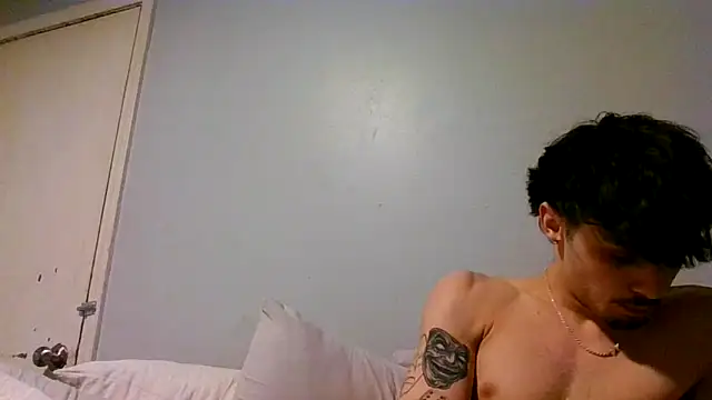 Snapshot of benriskey12 chatting on March 18, 2026, 8:50 am benriskey12 online show from March 18, 2026, 8:50 am