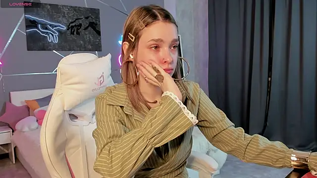 naomi reiss online show from July 21, 2026, 11:29 pm