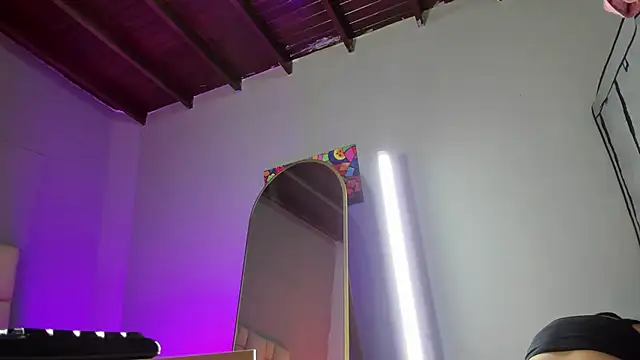 Zaphiro  Sky online show from February 14, 2026, 8:55 am