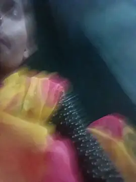 Snapshot of Desi_Couple_P chatting on May 18, 2026, 12:00 pm Desi Couple P online show from May 18, 2026, 12:00 pm