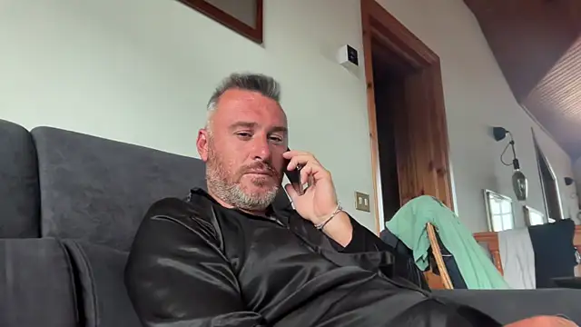 Snapshot of marcovik1 chatting on May 19, 2026, 5:41 pm marcovik1 online show from May 19, 2026, 5:41 pm