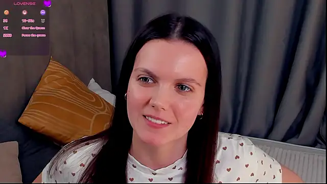 AnnettWildin online show from March 6, 2026, 5:26 am