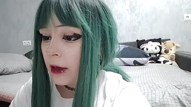 NaomiJess online show from April 23, 2026, 12:34 am