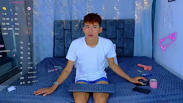 NicolasTorrez online show from April 13, 2026, 8:42 am