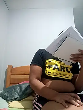 sexygirlatin online show from March 6, 2026, 8:44 am