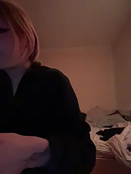 Milli-Kiss online show from February 19, 2026, 9:33 pm