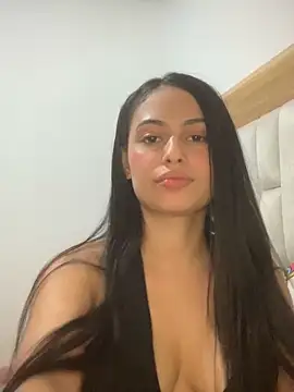 Snapshot of evaRose chatting on May 30, 2026, 11:24 pm evaRose online show from May 30, 2026, 11:24 pm
