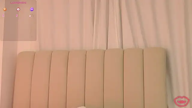 JulietRiverr online show from March 25, 2026, 3:45 am