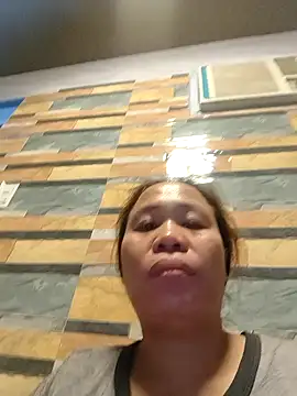 squirtshantal online show from November 27, 2025, 4:14 am