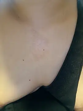 squirtshantal online show from March 23, 2026, 12:25 am