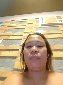 squirtshantal online show from April 21, 2026, 2:04 am