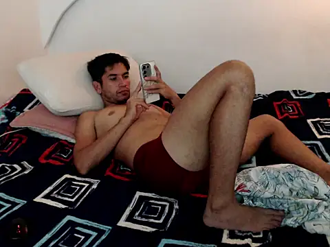 johanoro333 online show from April 22, 2026, 11:28 pm