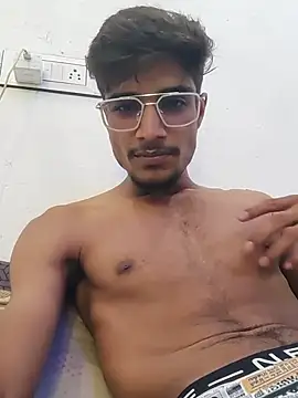 Snapshot of kaushikhotty chatting on June 13, 2026, 9:07 am kaushikhotty online show from June 13, 2026, 9:07 am
