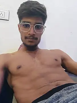 Snapshot of kaushikhotty chatting on July 14, 2026, 11:27 am kaushikhotty online show from July 14, 2026, 11:27 am