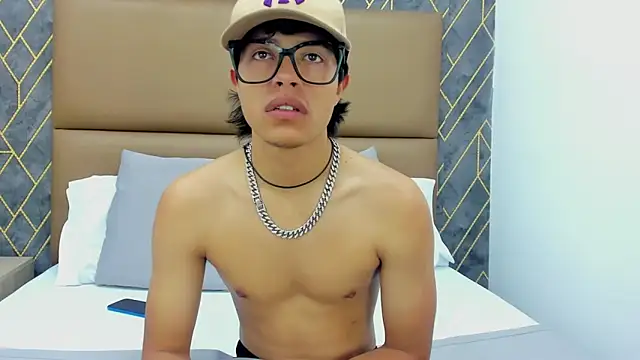 Escanor Hot online show from February 20, 2026, 8:42 pm