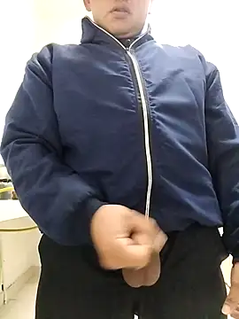 Hachi28 online show from April 17, 2026, 1:30 am