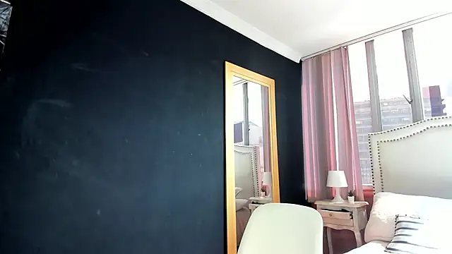 madii lenon online show from February 27, 2026, 7:25 pm