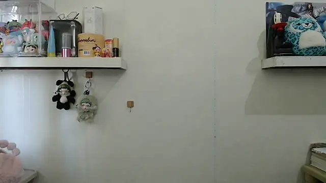 GloryKulikowski online show from February 17, 2026, 6:43 am