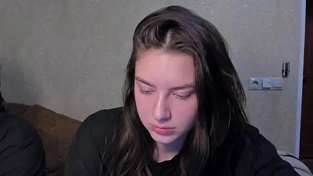 love lina muuur online show from February 25, 2026, 8:51 pm