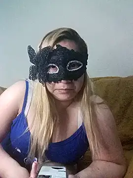 Curiososhorny online show from March 9, 2026, 1:48 pm