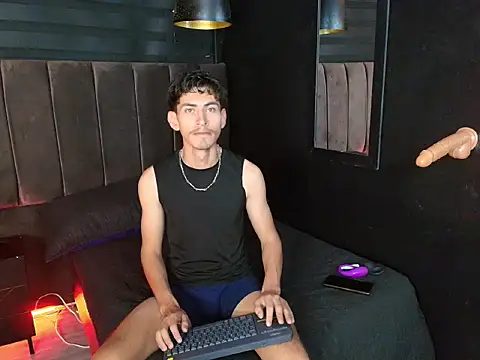 skinny jean  online show from March 18, 2026, 8:23 pm