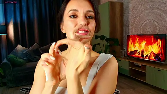 Shanita moon online show from March 11, 2026, 5:41 pm