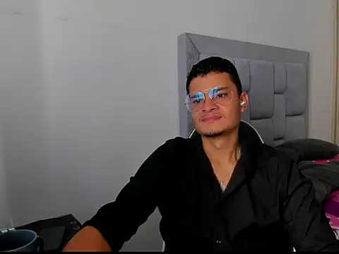 FredericSloan online show from February 27, 2026, 3:56 pm