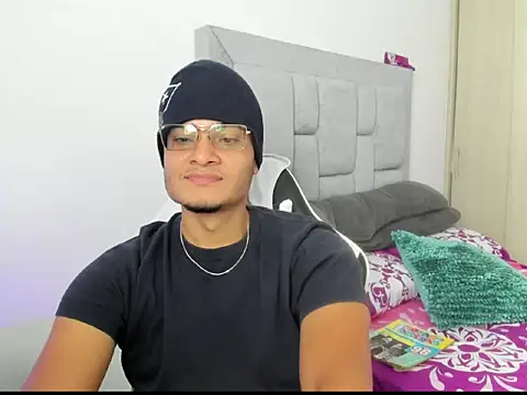 FredericSloan online show from March 9, 2026, 4:33 pm