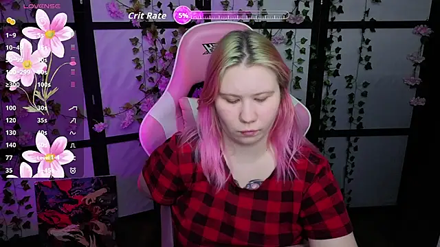 kitsune little online show from April 16, 2026, 9:39 pm