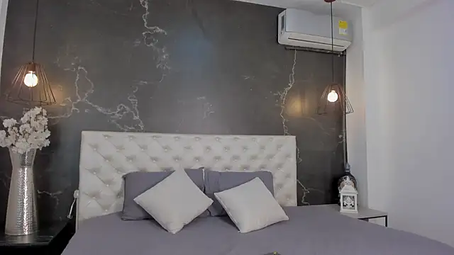 Samantha Dupre online show from March 7, 2026, 10:40 pm