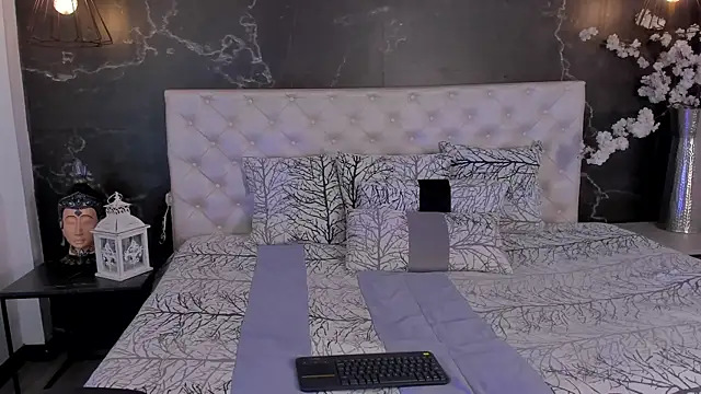 Samantha Dupre online show from April 23, 2026, 4:09 pm