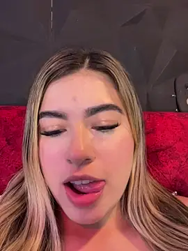 Victoria Rico online show from March 7, 2026, 4:53 am