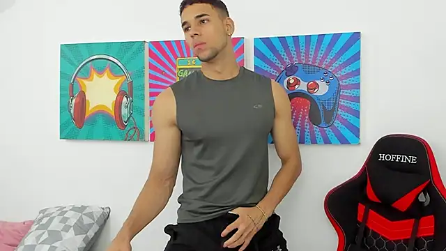 Thomas walker14 online show from March 31, 2026, 12:49 pm