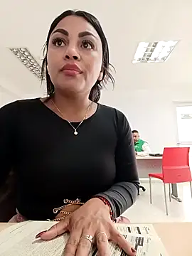 Snapshot of ValeriaVilla2 chatting on March 3, 2026, 3:40 pm ValeriaVilla2 online show from March 3, 2026, 3:40 pm