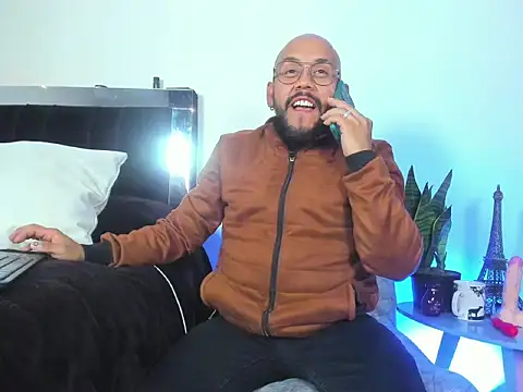 King bear 25 online show from March 5, 2026, 2:07 am