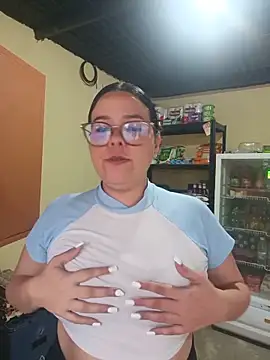 Snapshot of Blanquita_vip chatting on June 17, 2026, 11:12 am Blanquita vip online show from June 17, 2026, 11:12 am
