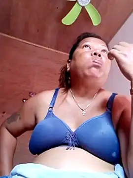 chubbysexy28 online show from February 27, 2026, 12:54 am