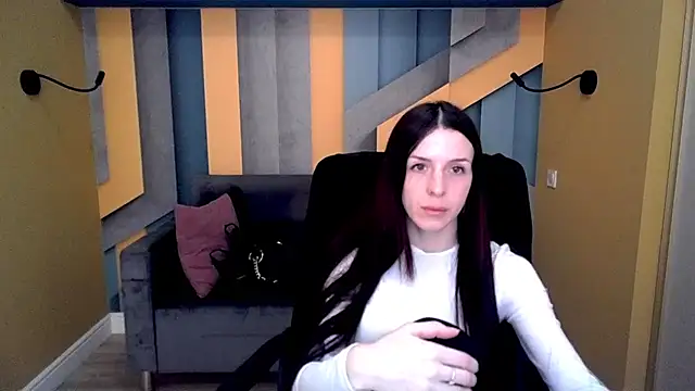 NoirDiva online show from February 25, 2026, 6:45 am