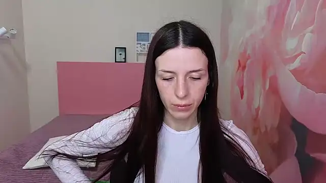 NoirDiva online show from March 3, 2026, 6:52 am